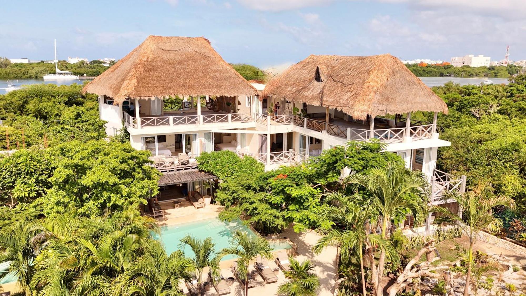 Отель Casa Coco By Coco B Isla Исла-Мухерес Экстерьер фото